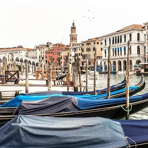 Charming On The Grand Canal R&r Apartamento